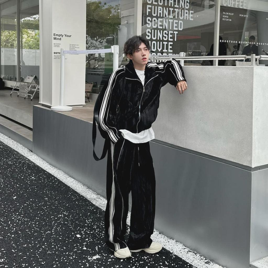 23 Autumn Stylish High-End Cardigan & Striped Sweatshirt Two-Piece Casual Suit for Couples