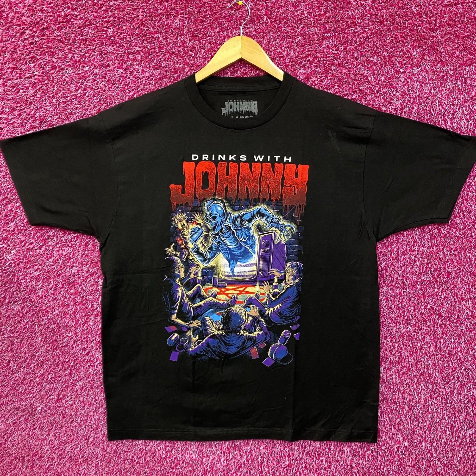 Drinks With Johnny The Summoning T-Shirt XL S