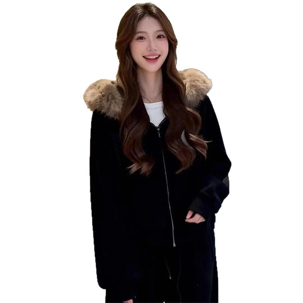 Korean Winter Outfit: Age-Reducing Fur Collar Hoodie & Loose Wide-Leg Pants Set