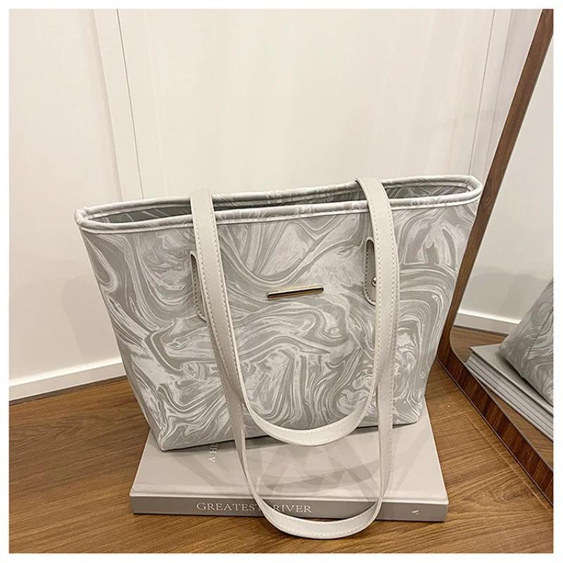 

Spring Shoulder Bags Korean Style Large Capacity Tote Handle Bag for Women Simple Comfortable and Versatile Texture Commuter Bag