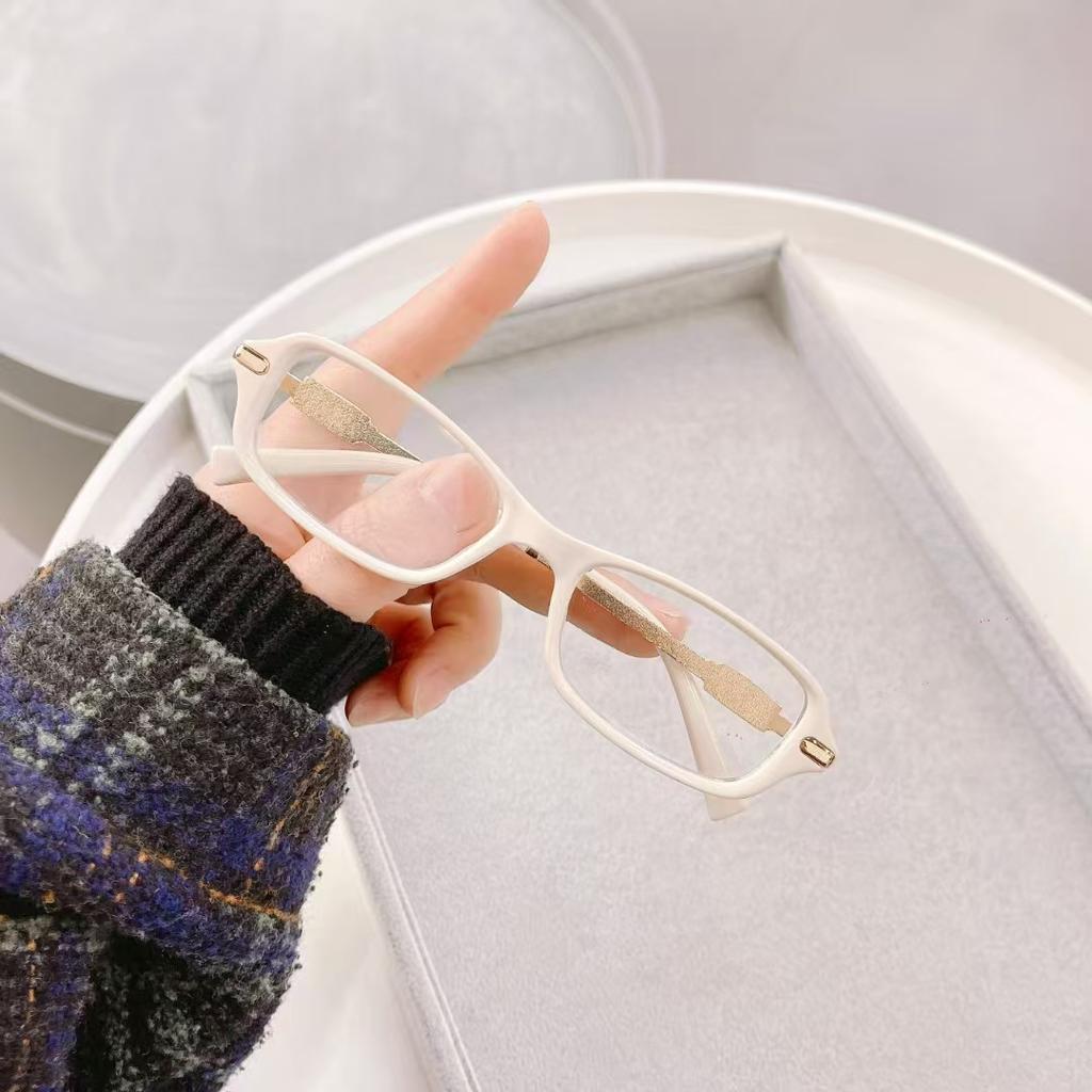 Fashion Rectangle Sunglasses Women UV400 Protection Sun Glasses for Men Holiday Travelling Stylish Shades