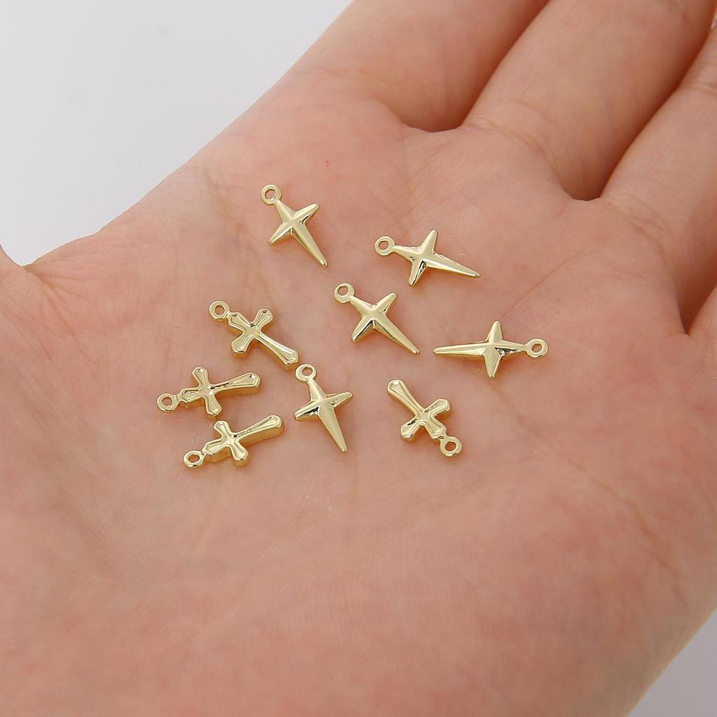10 Stück Messing-Kreuz-Anhänger, winziger Anhänger für Ohrringe, Armbänder, DIY-Schmuckherstellung