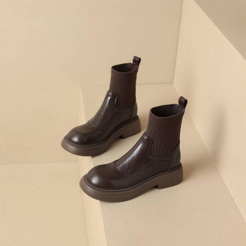 Autumn and Winter Thick-soled Non-slip Martin Boots Comfortable Large-size Women's Boots Sleeve Solid Color Round Head Korean Version Square and Medi