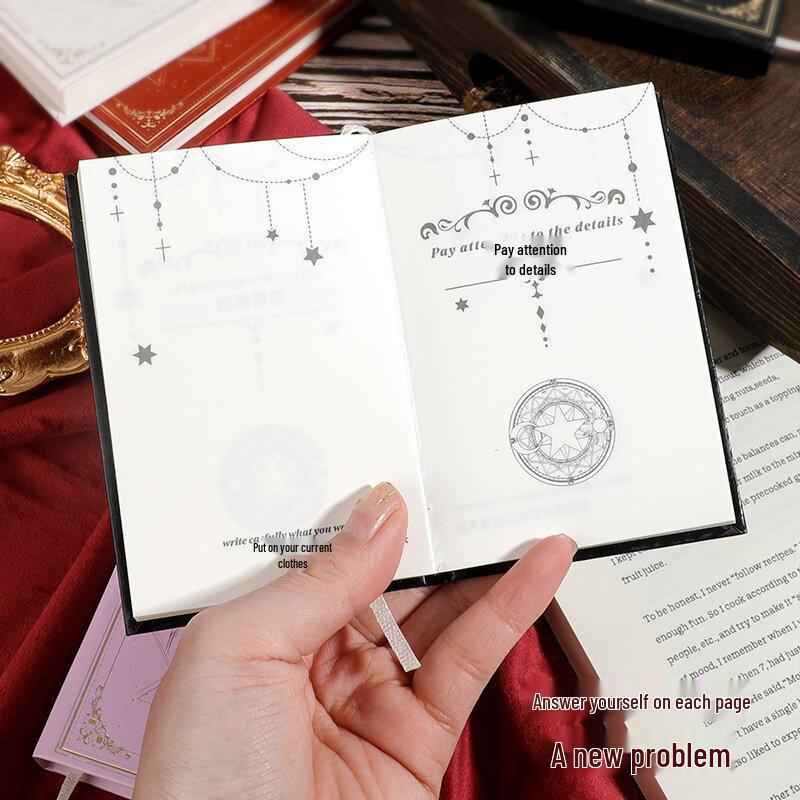 Mysterious Answers: Student Diary & Prophecy Notebook - Chinese Edition (Hardcover)