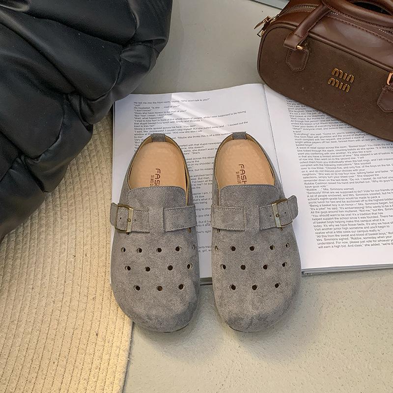 Thick-soled bag head and half slippers, women wear new hole shoes in summer, and a pair of cool slippers