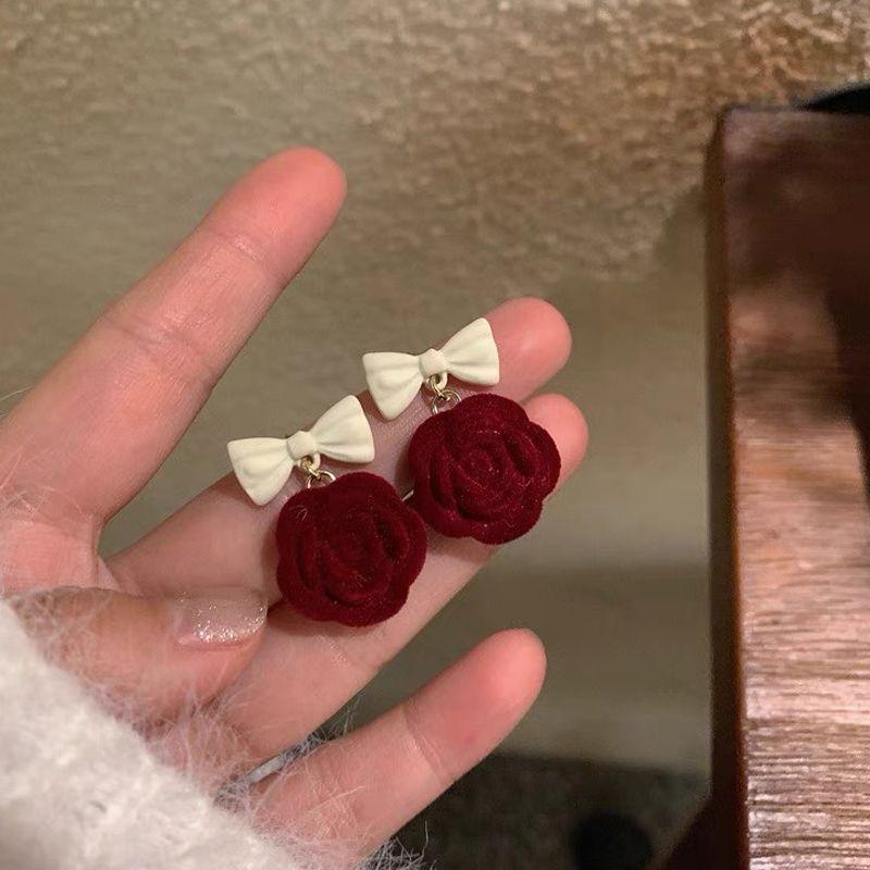 2024 D Retro Wine Red Velvet Rose Pearl Earrings: Hong Kong Style, Autumn/Winter Trend
