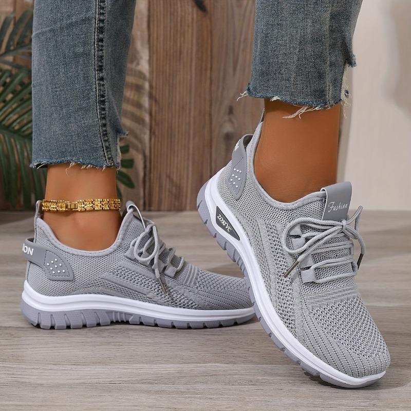 Women's White Low-Top Knit Sneakers Lightweight Lace-Up Anti-Slip All-Season Casual Light Workouts