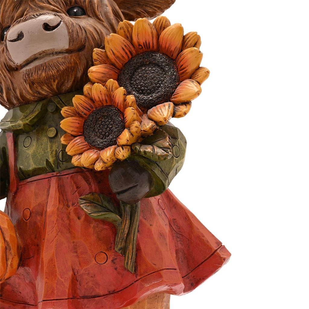 Country Living Highland Cow with Sunflowers