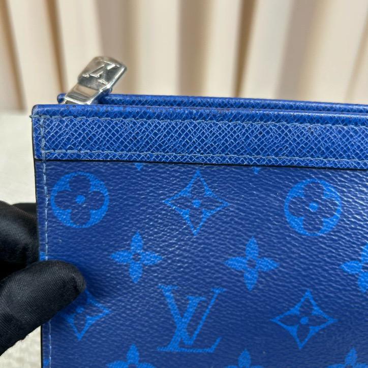 [Pre-Owned] Pochette Voyage Classic Monogram Portable Zipper Toiletry Bag Medium - Very Good #EFSP4K