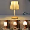 Lampada da comodino decorativa da tavolo in legno massello nordico, semplice e creativa, con telecomando, piccola luce notturna a risparmio energetico a LED