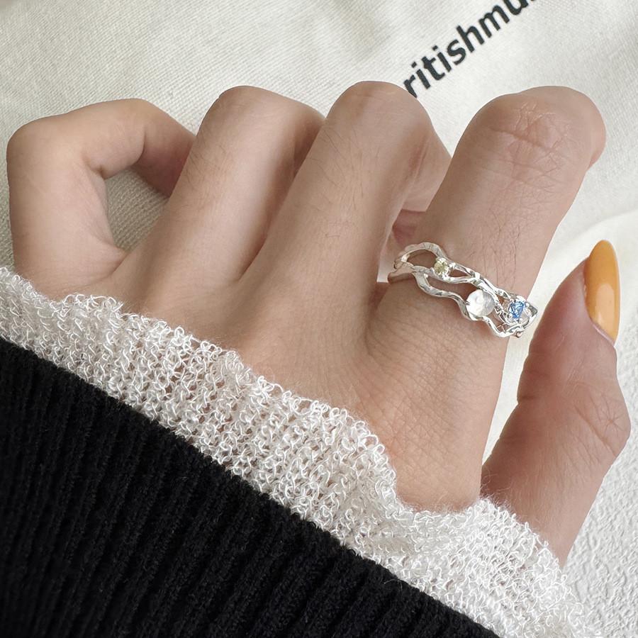 Contemporary Clear Moonstone And Zircon Ring For Women Offering Elegant And Distinctive Style