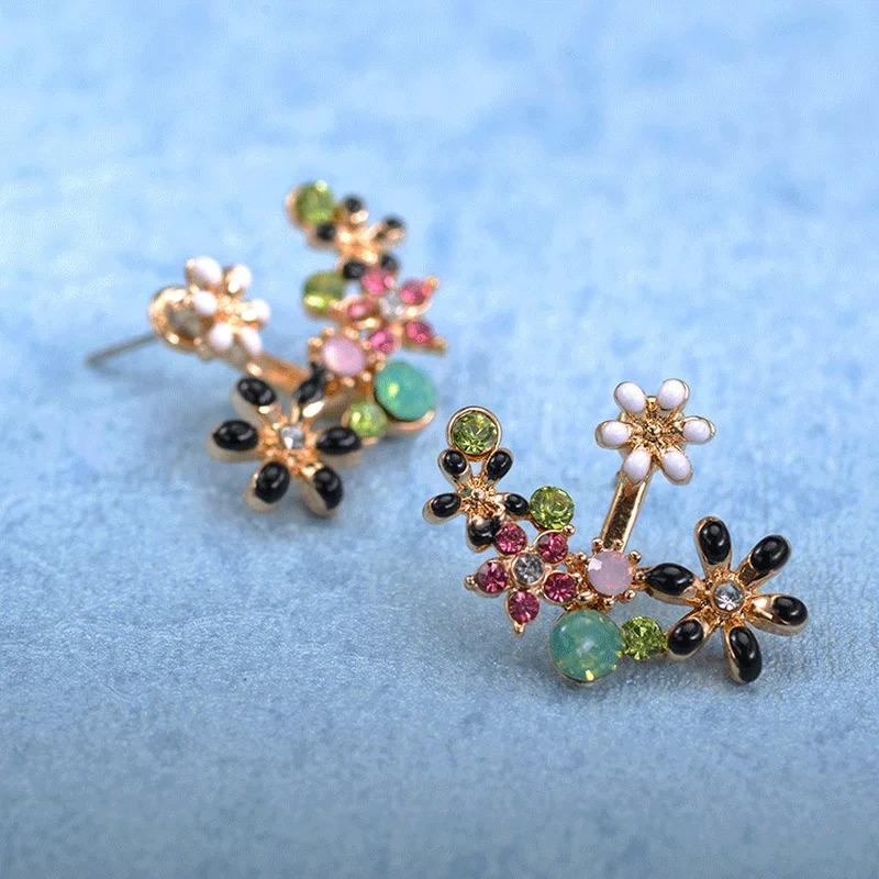 

1 Pair of Elegant Crystal Earrings Suitable for Daily Holiday Wear Exquisite Flower Design Gift for Women S Jewelry Earrings