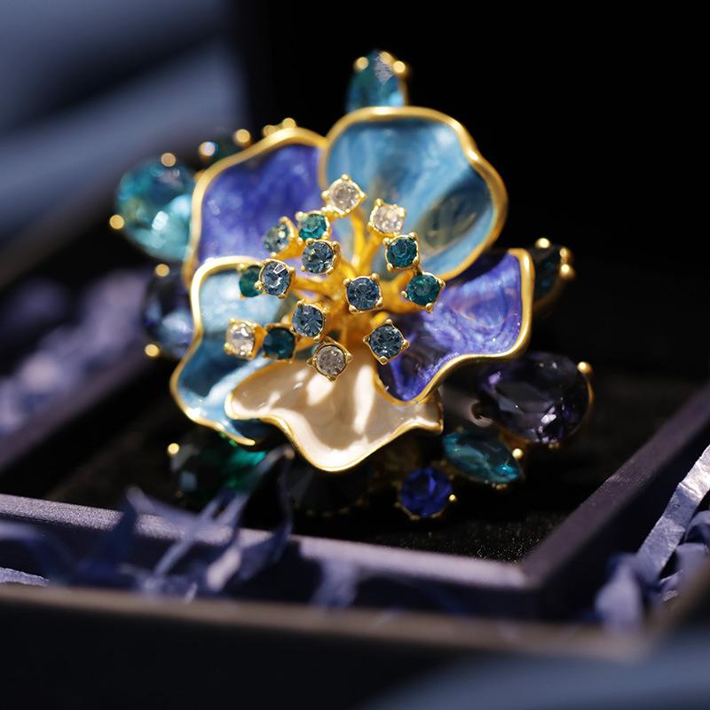 Senior Brooches Flower Leaf Brooch Pins for Women Suit Pendant  Fashion Brooches Jewelry