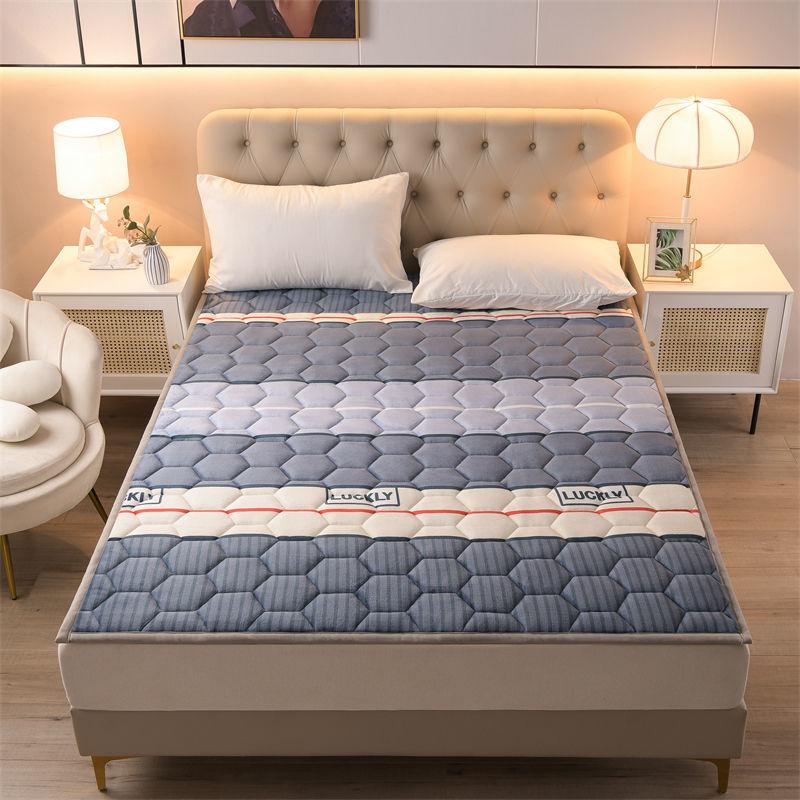 Warm Milk Velvet Mattress Twin Queen King Size Comfortable Soft Foldable Tatami Mattress Winter Single Double