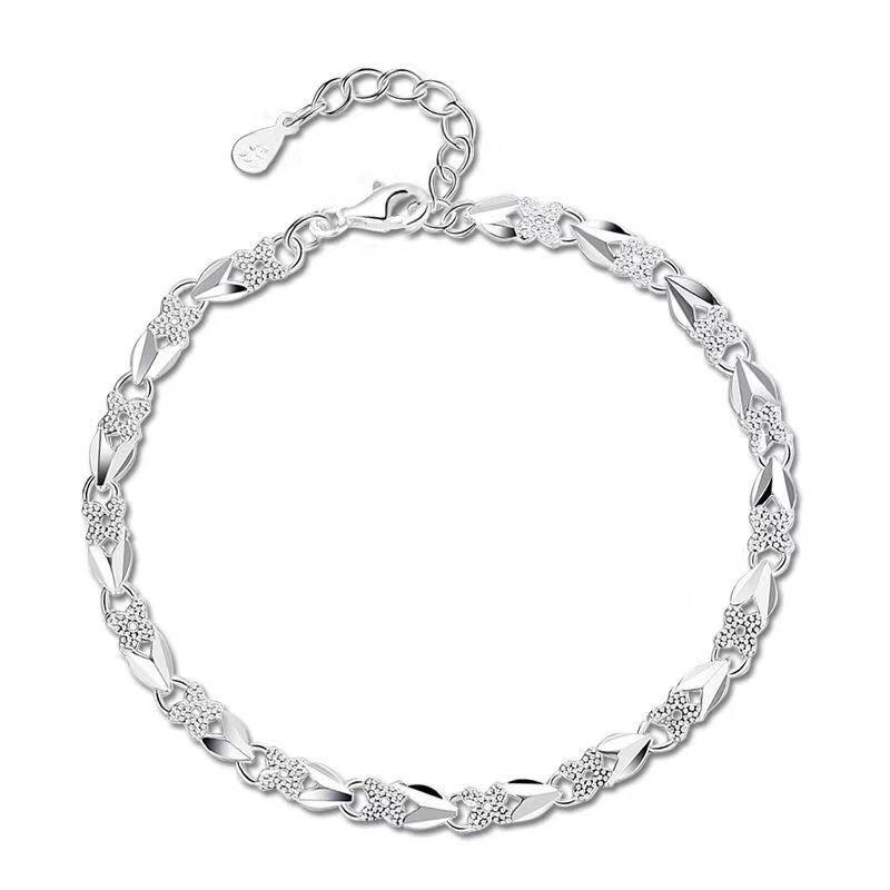 Lucky Four Leaf Clover Bracelet For Women Light Luxury Jewelry Gift