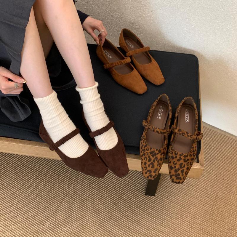 Retro firkantet tå grunt utringet enkle sko dame vår ny fransk semsket skinn mild fe myk flate Mary Jane-sko