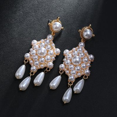 Baroque Temperament Luxury Crystal Pearl Earrings Personality Exaggerated Big Snowflake Female Stud Earrings Retro Ear Jewelry