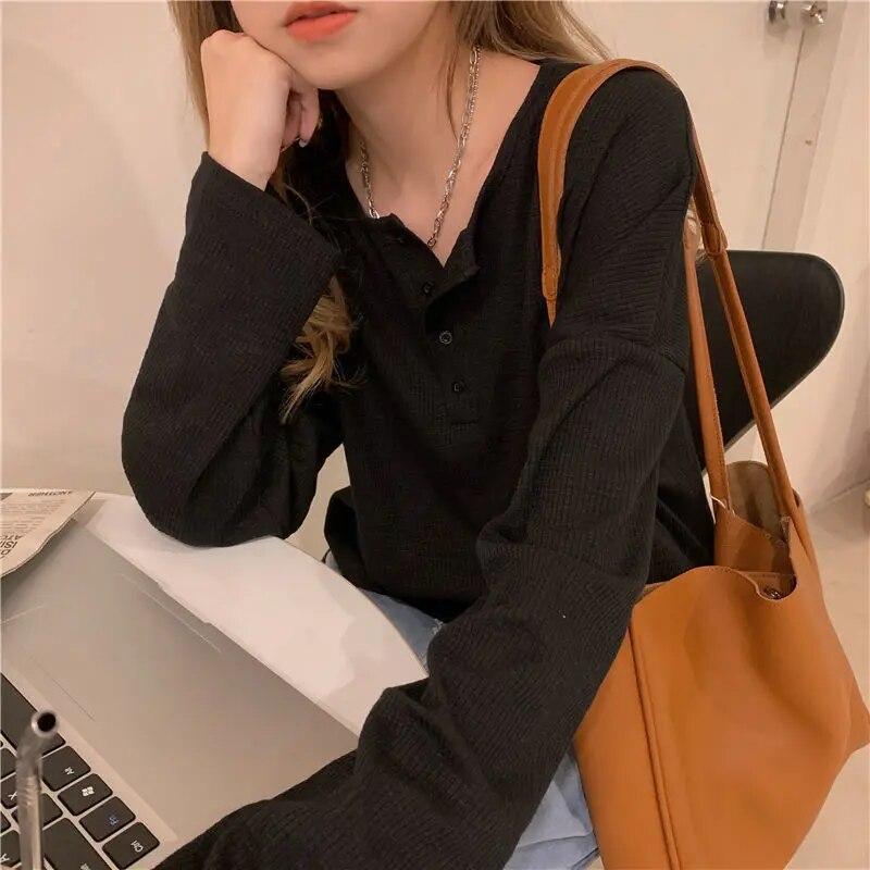 VAYLA Long Sleeve T-shirts Women Elegant Simple Pure Button Design Retro Ins Ladies Tees Top All-match BF Style Clothes