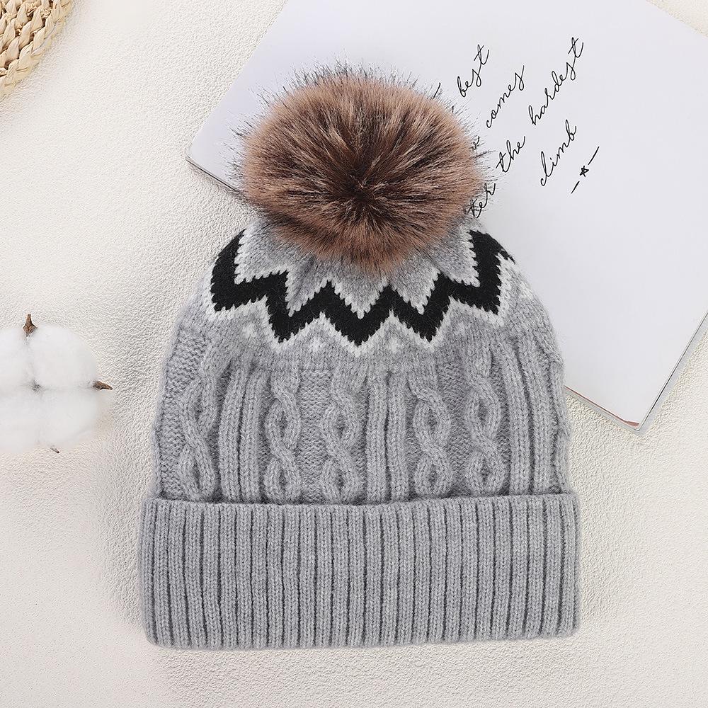 

Women s Double-Layer Pom-Pom Knit Hat with Ear Protection - Classic Cable Knit for Autumn & Winter
