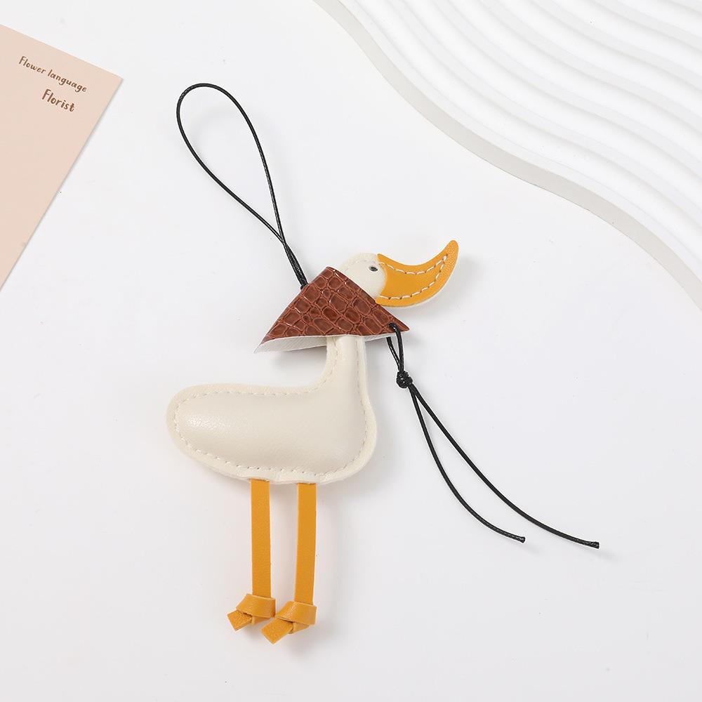 Cartoon Scarf Duck Pendant DIY Bag Charm Trendy Pu Leather DuckKeychain  Car Accessory белый