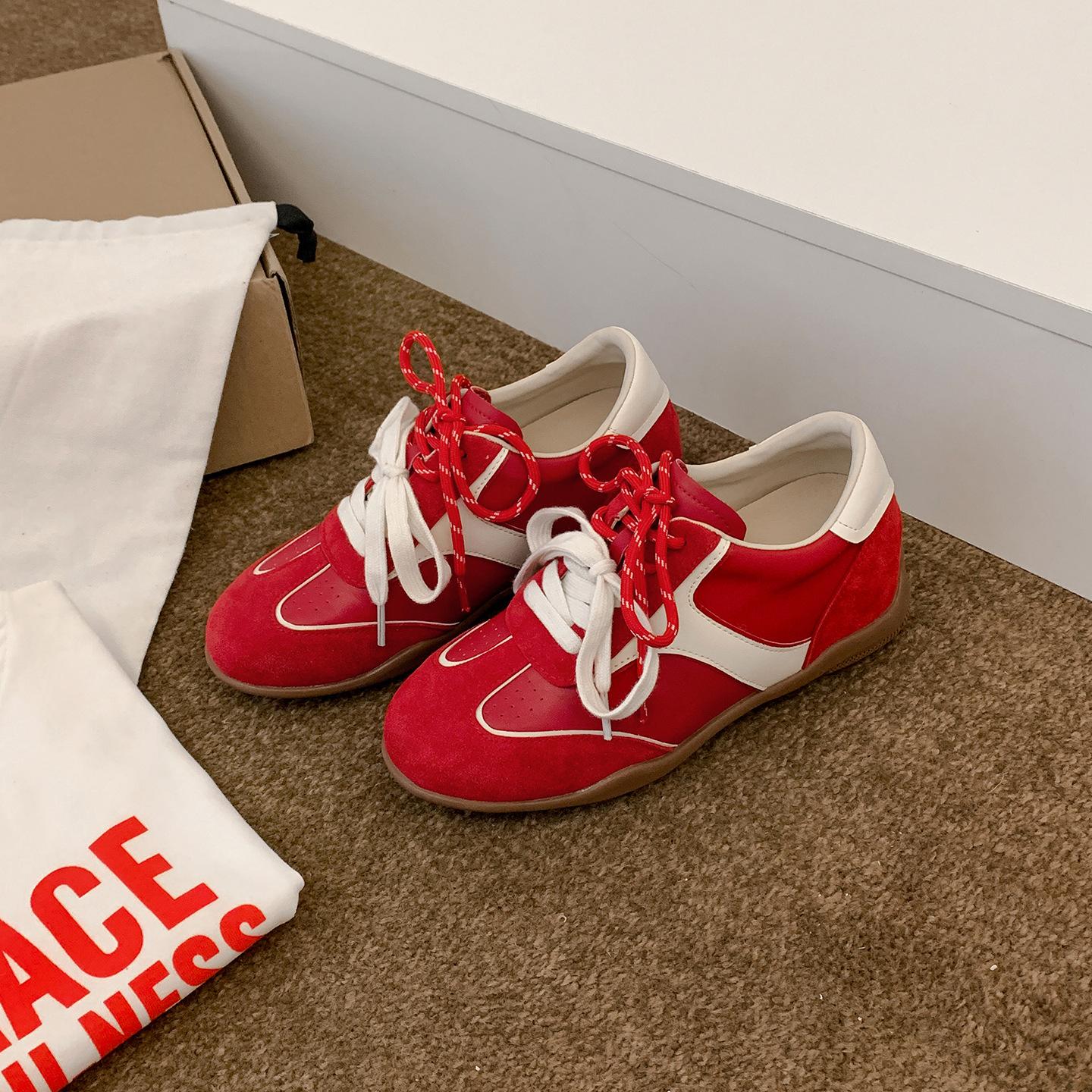 Кожаные немецкие тренировочные туфли женские обувь Новогодние красные туфли универсальные кеды женские ретро гоночные туфли повседневная спортивная обувь 33