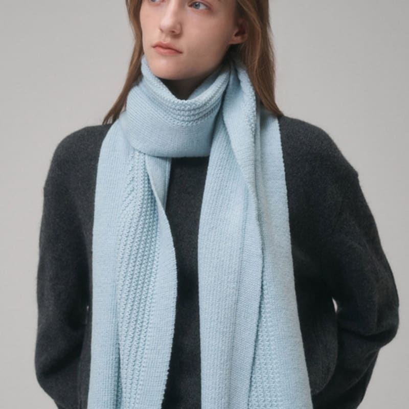 Saint Luxure Soft Leaf Muffler Sky Blue