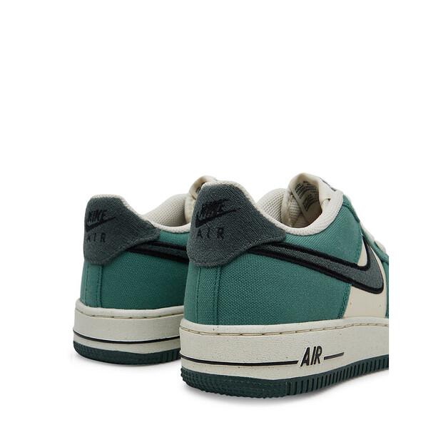 Мужские кроссовки Nike Aire force 1 lv 8 fn4731 100 gs зелёные