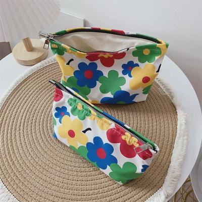 Robuste Kosmetiktasche mit großem Fassungsvermögen und Blumenmuster für Damen mit Reißverschluss