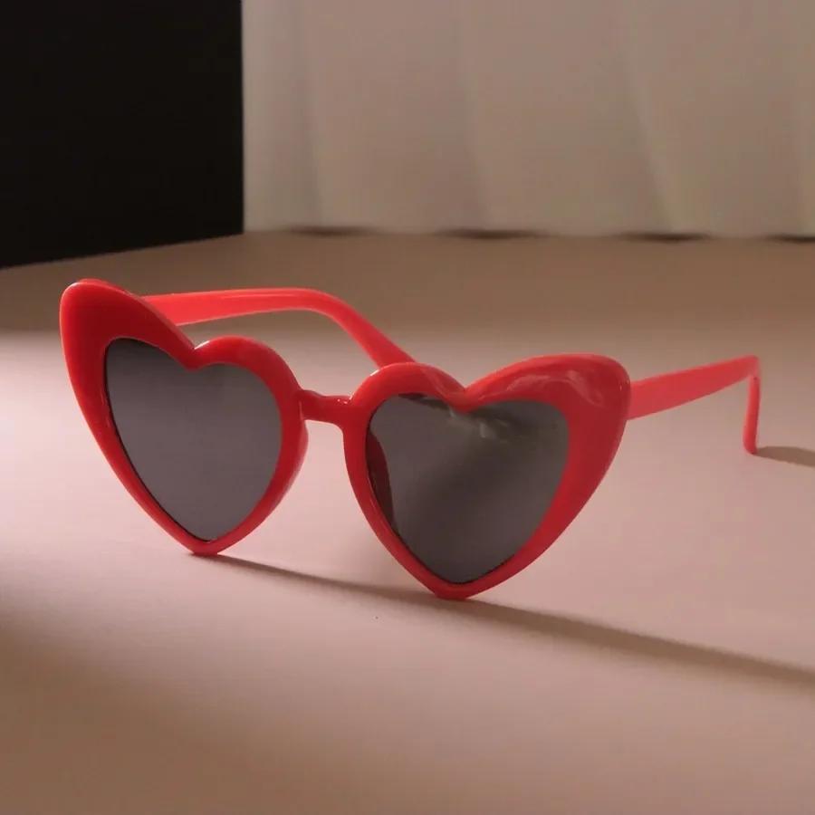Classic Cat Eye Sunglasses Women Men Retro Fashion Designer Glasses Stylish Casual Unisex UV Protection