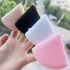 Velký trojúhelníkový sametový pudrový aplikátor na make-up - Super měkký, houbička na sypký pudr, V balení vějířovitá houbička