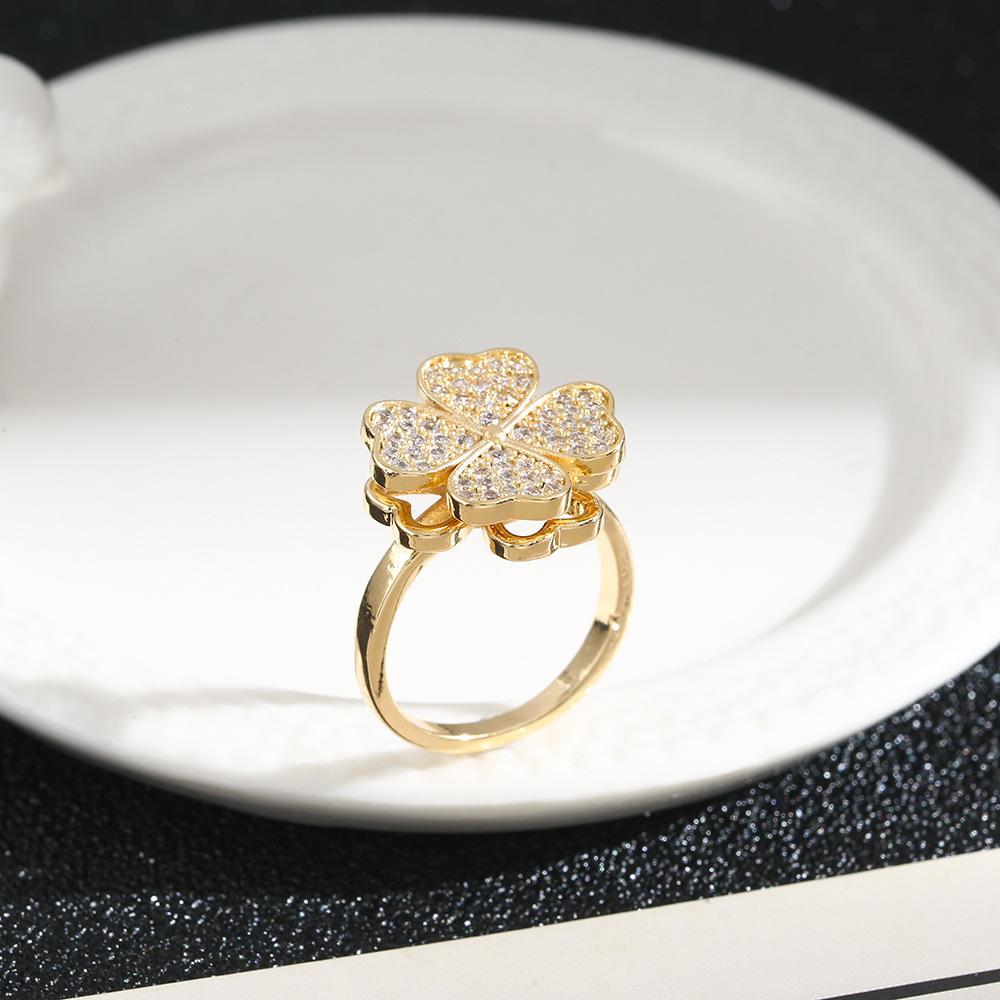 Unique Rotating Four Leaf Clover Open Ring for Women Small Stress Reliever able And Stylish Female Design Sense Accessory