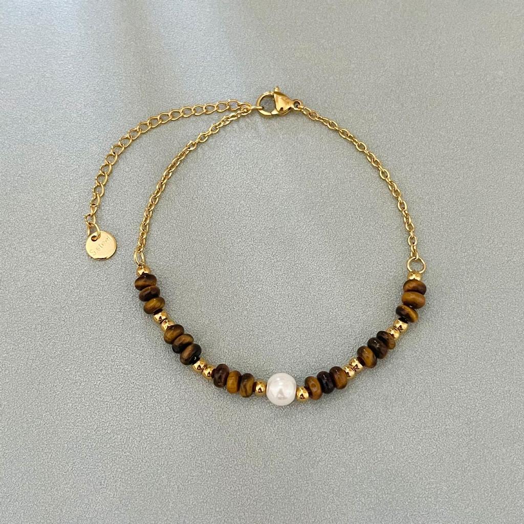 Elegant 18k Gold-Plated Stainless Steel Bracelet with Natural Stone Inlay - Trendy and Fade-Resistant for Women