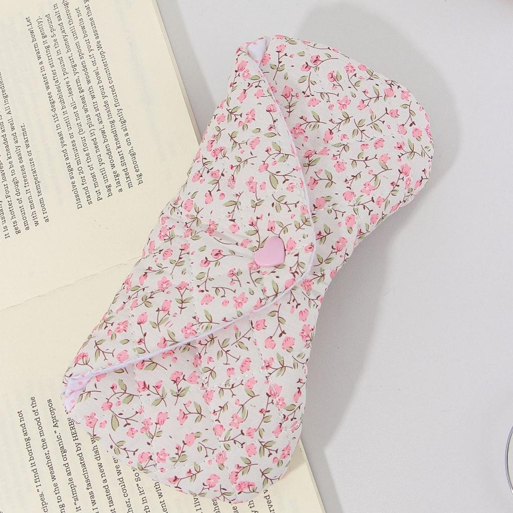 Kawaii Glasses Case Shockproof Floral Sunglasses Pouch Quilted Glasses Case Quilted Strawberry Eyeglass Bag For Backpacks