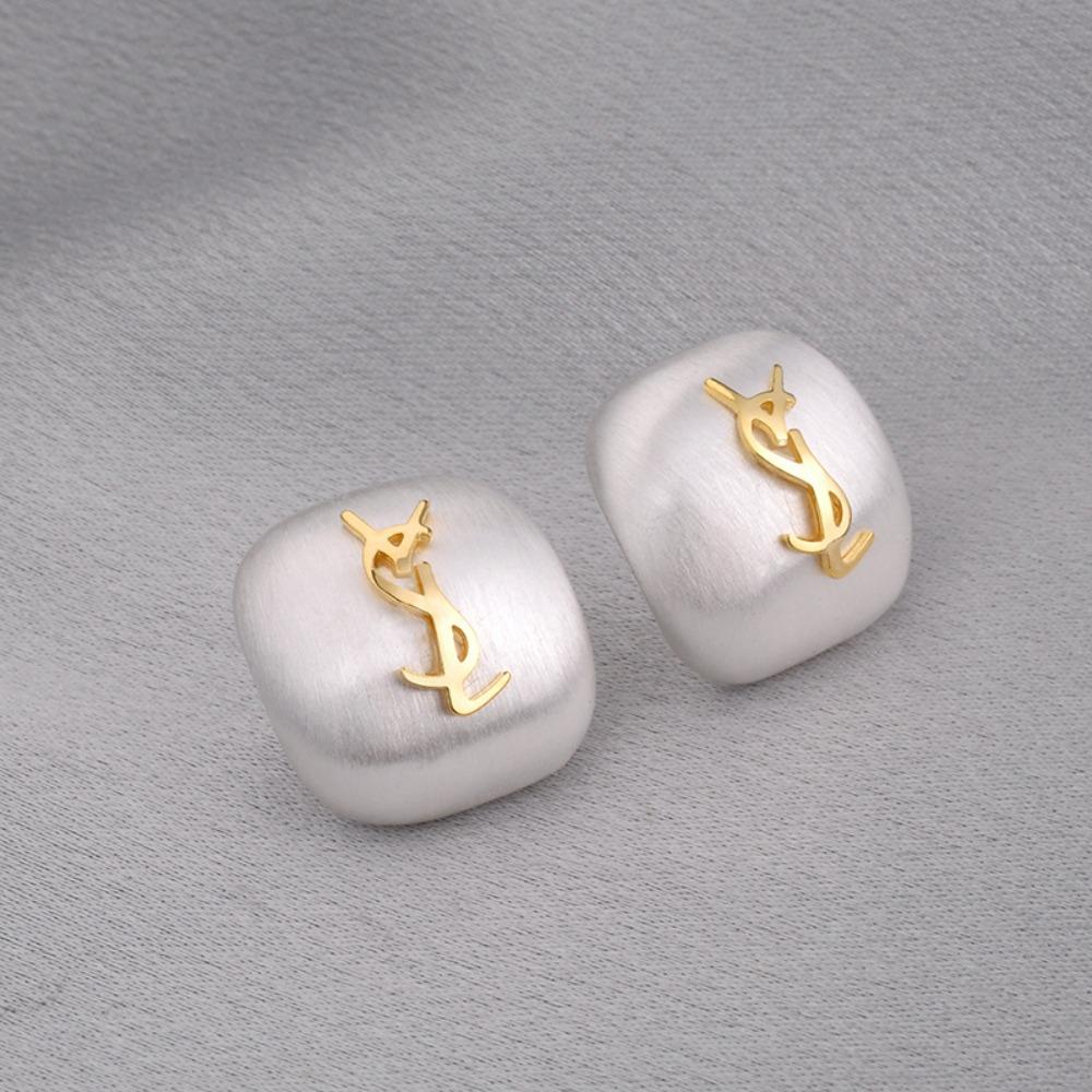 

New European and American matte brushed geometric square personalized stud earrings niche high-end earrings personalized versatile