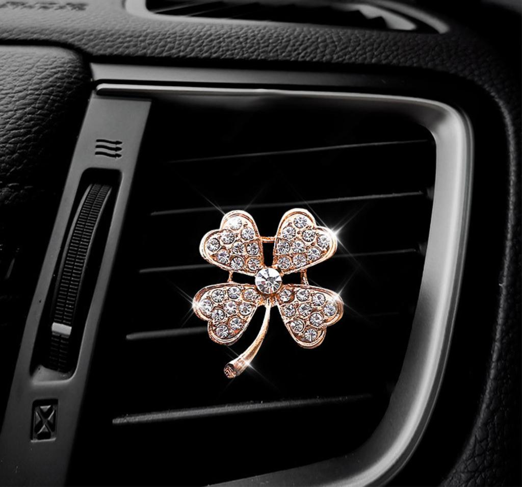 Four Leaf Car Perfume Clip, Creative Car Interior Ornament, Conditioning Vent Clip.