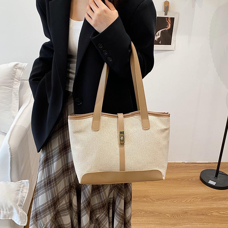 Women's Large Capacity Fashionable Crossbody & Tote Bag for Street Shopping and Commuting