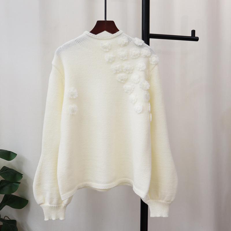 Autumn and winter new three-dimensional flower knitted sweater top soft waxy loose design semi-turtleneck sweater pullover women