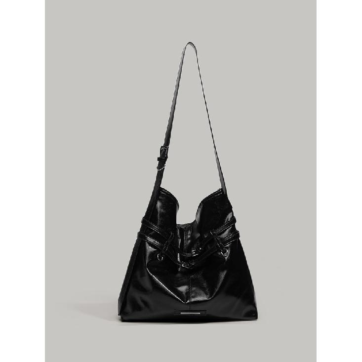 

Корейский нишевый дизайн мотоциклетная сумка высококлассная большая вместимость сумка-тоут новая мятая сумка кроссбоди на кулиске из масляного воска