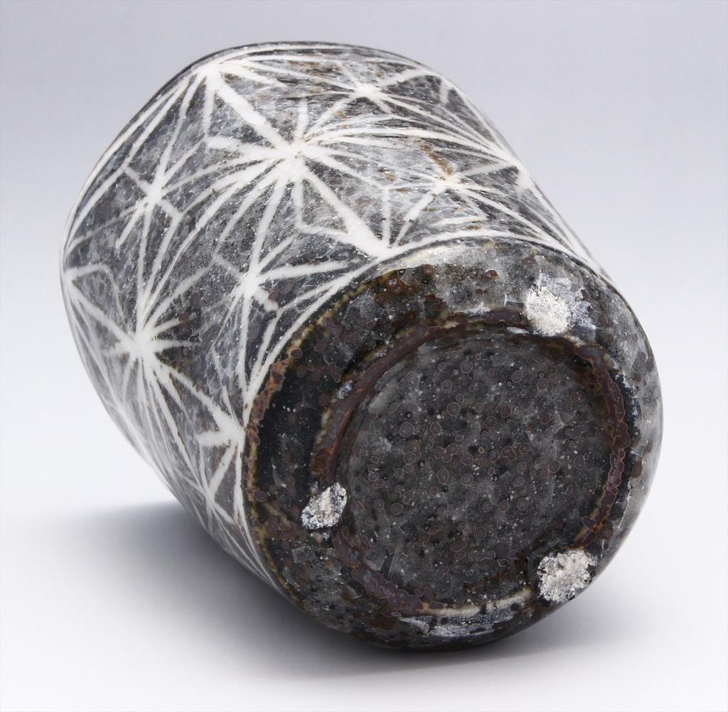 Mino Ware Teacup by Shigehisa Miura, Approximately 160ml Capacity, Nezumi Shino Pattern with Hemp Leaf Design, Made In Japan, Product Number 060-0060