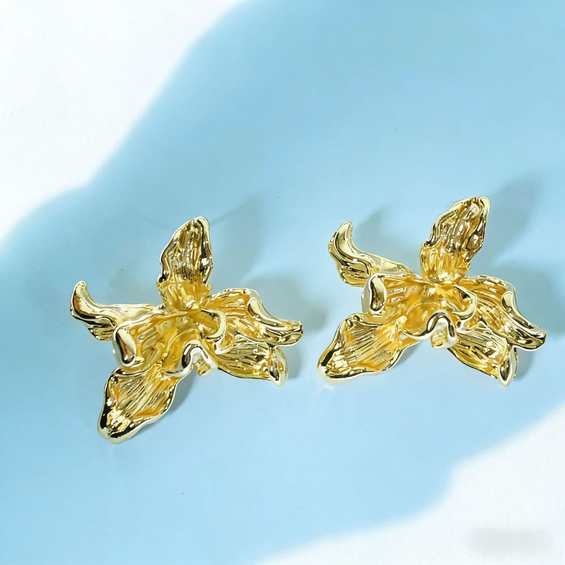 Flower Earrings for Women, French Vintage Elegant Floral Ear Jewelry