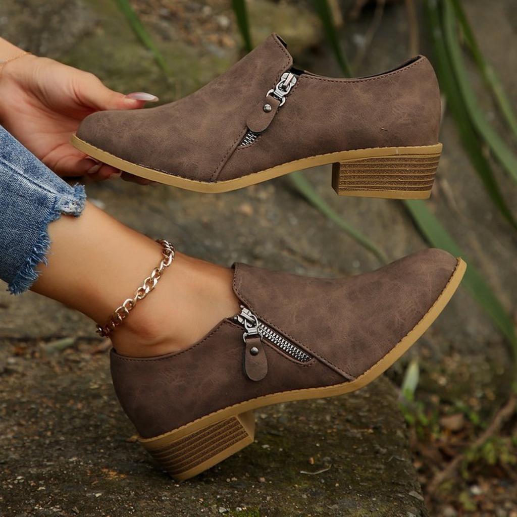 Large Size Retro Chelsea Boots Autumn and Winter New Side Zipper Square Heel Single Shoes European and American Shoes