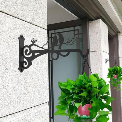 Rustic Style Metal Hanging Basket Bird Pattern Bracket Hanger Wide Base Ornaments for Outdoor Indoor Garden Yard Street