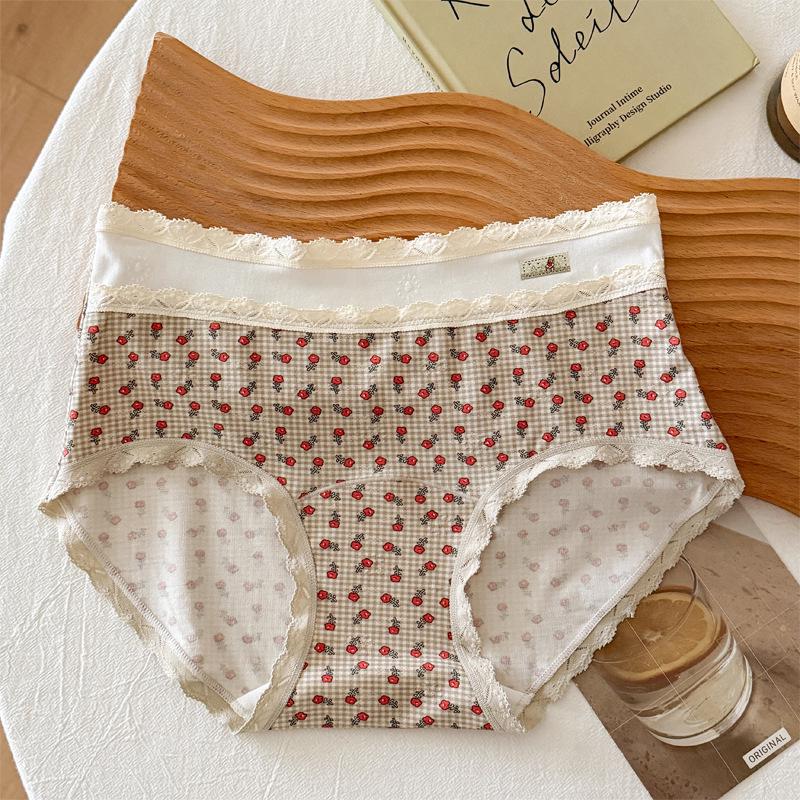 Cute Lolita Antibacterial Mid-Waist Polka Dot Triangle Briefs