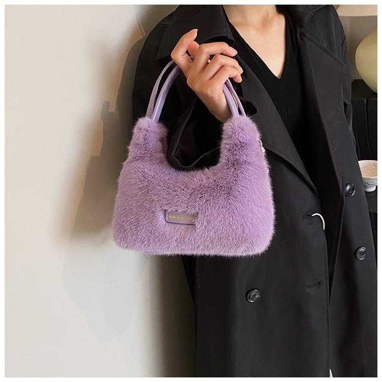 Premium plush bag women's autumn and winter fashion shoulder messenger bag Mao Mao portable dumpling bag