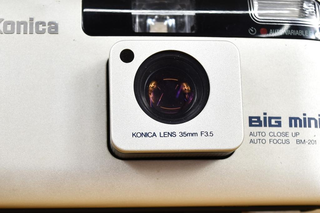 Konica Big Mini 35mm Film Camera Japan For Parts Repair Power On Shutter NG
