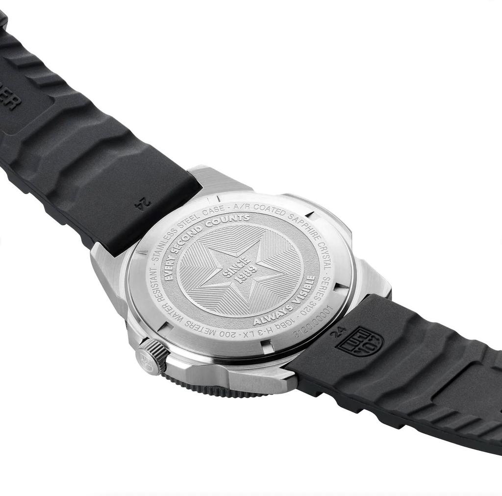 Luminox Pacific Diver 3120 Series Stainless Steel Silicon Band Men’s Watch XS.3135