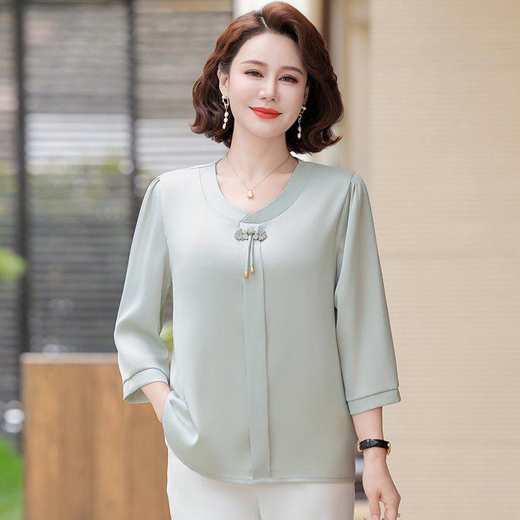 Elegant Women's Seven-Sleeve Light T-Shirt for Middle-Aged and Elderly Ladies