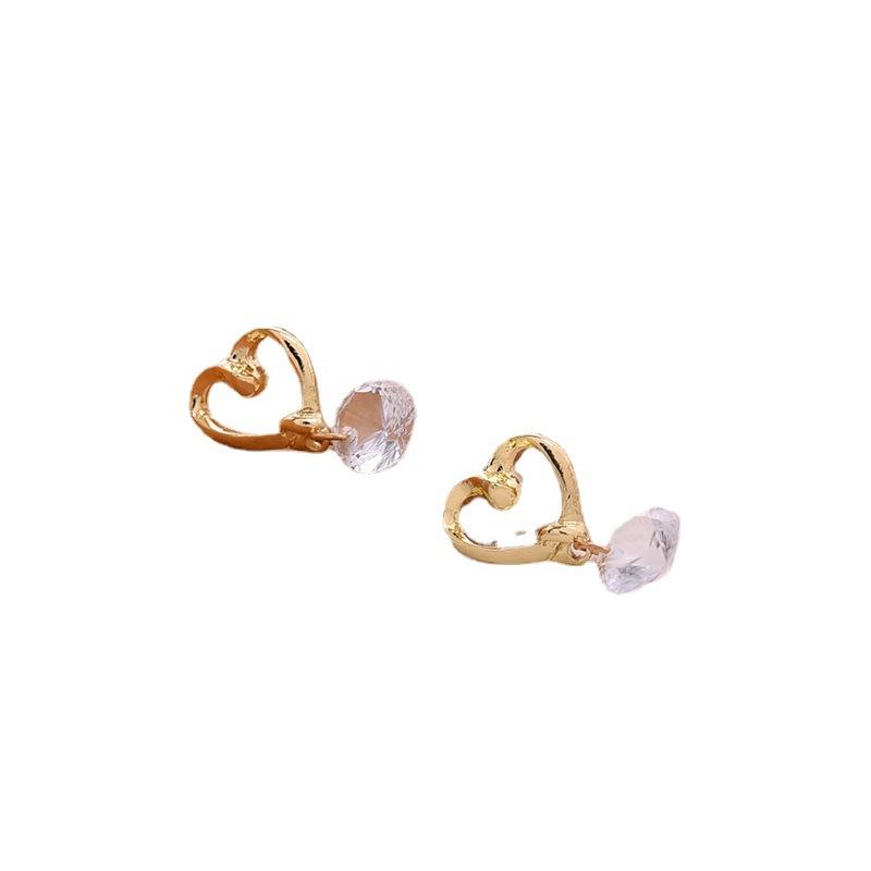 E692 Yiwu, Fashion Temperament Jewelry, Love Stud Earrings.