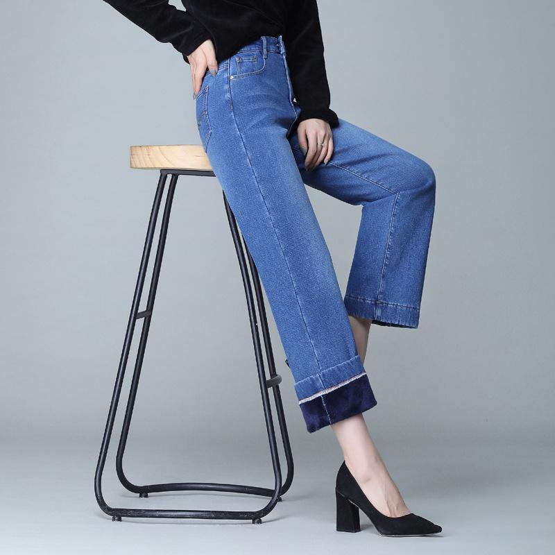 

Plus Size High-Waist Velvet Wide-Leg Jeans: Women s Loose Fit Straight-Leg Trousers for Autumn/Winter 28 светло-синий