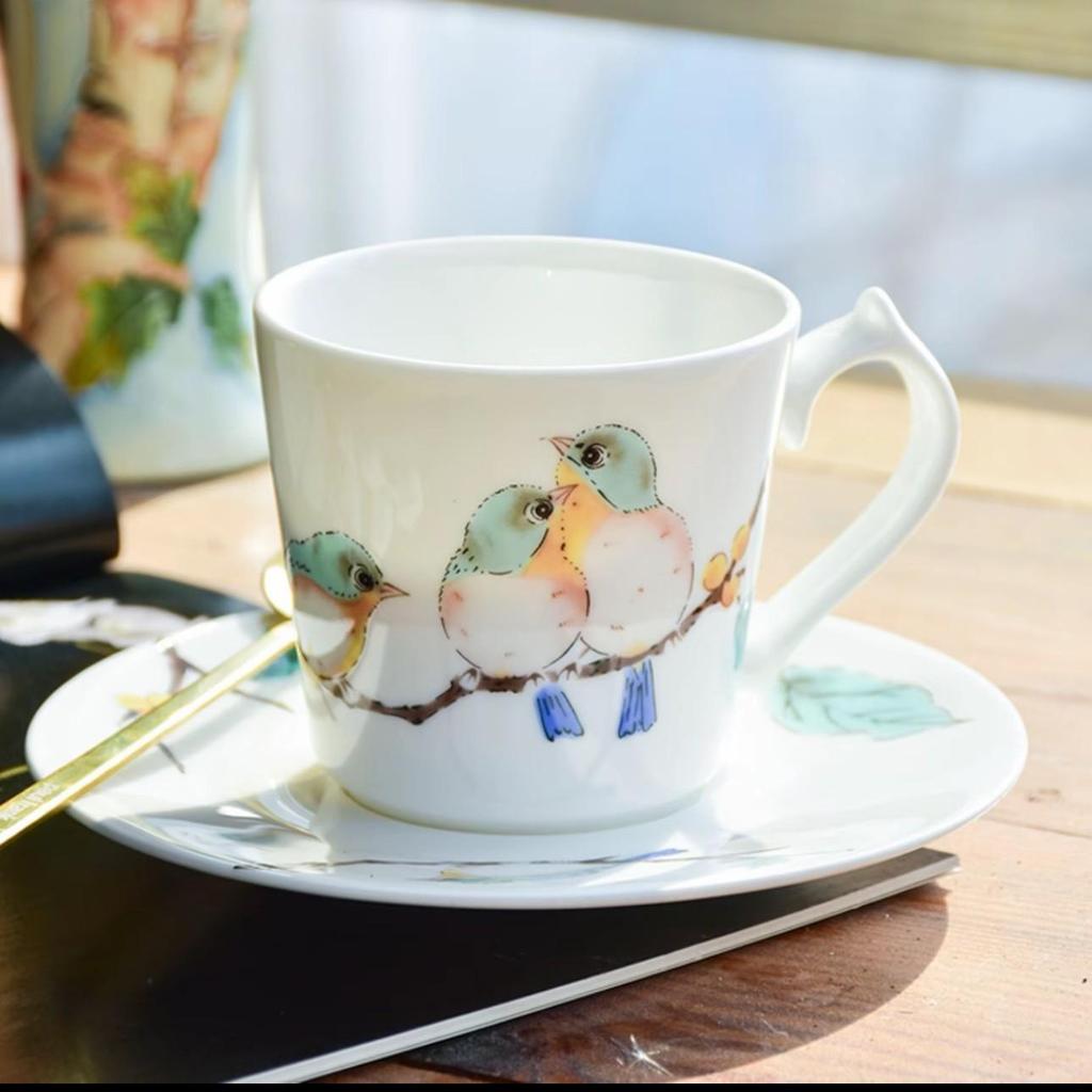 Japanese Children's Gaiwan Tea Set: Bird Bone China Cup, Chopsticks, and Spoon